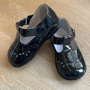 Worn 1x genuine leather dress shoes